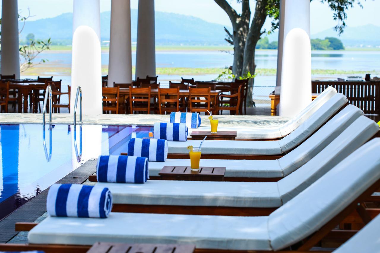 Yala Oga Reach Hotel Tissamaharama Dış mekan fotoğraf
